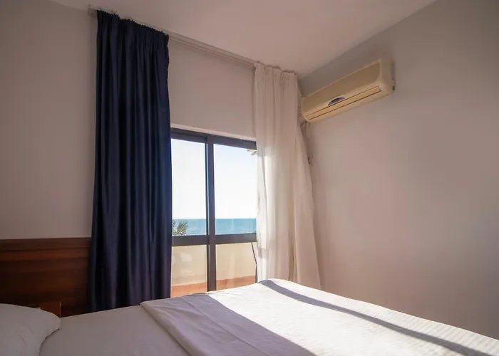 Hotel Lasko Golem (Tirana)